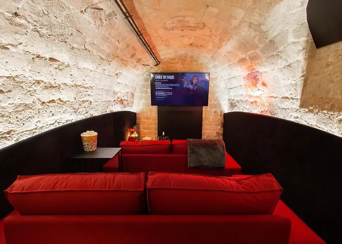Cmg Jacques /Pantheon